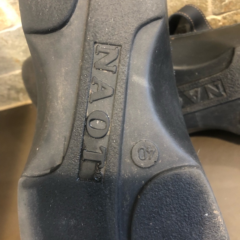 Naot navy leather low platform heel contrast stitching Mary Janes shoes size 40 - Picture 10 of 11